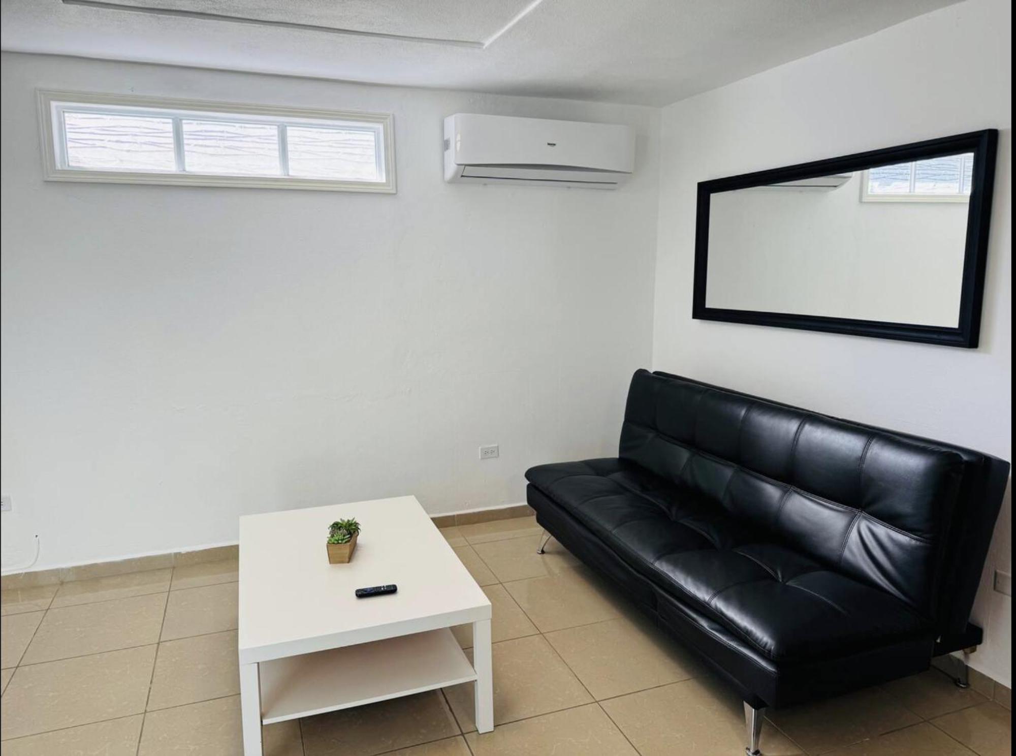 Hollywood Apartments Yabucoa Buitenkant foto